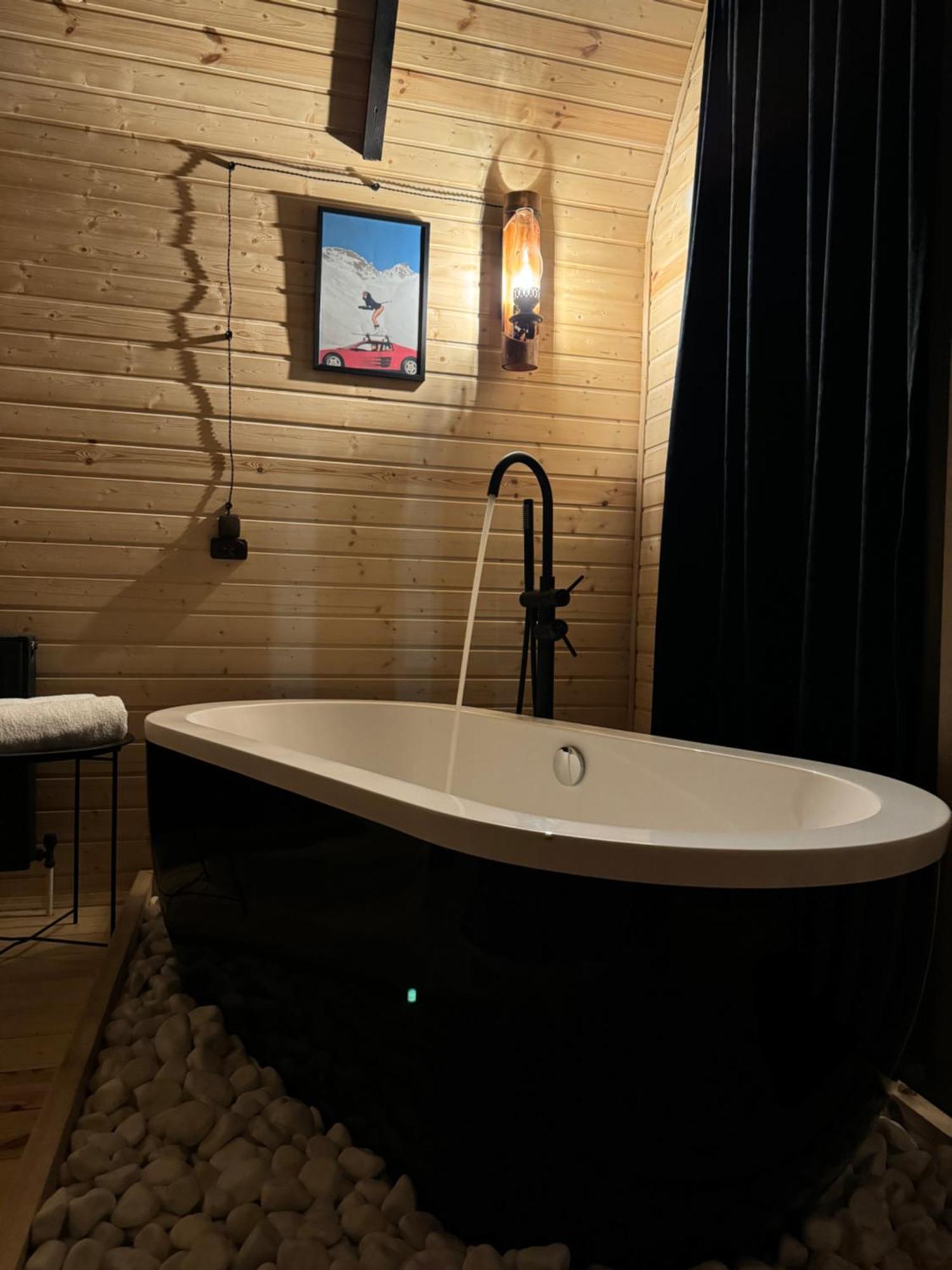 Outdoor Cottages Kazbegi 외부 사진