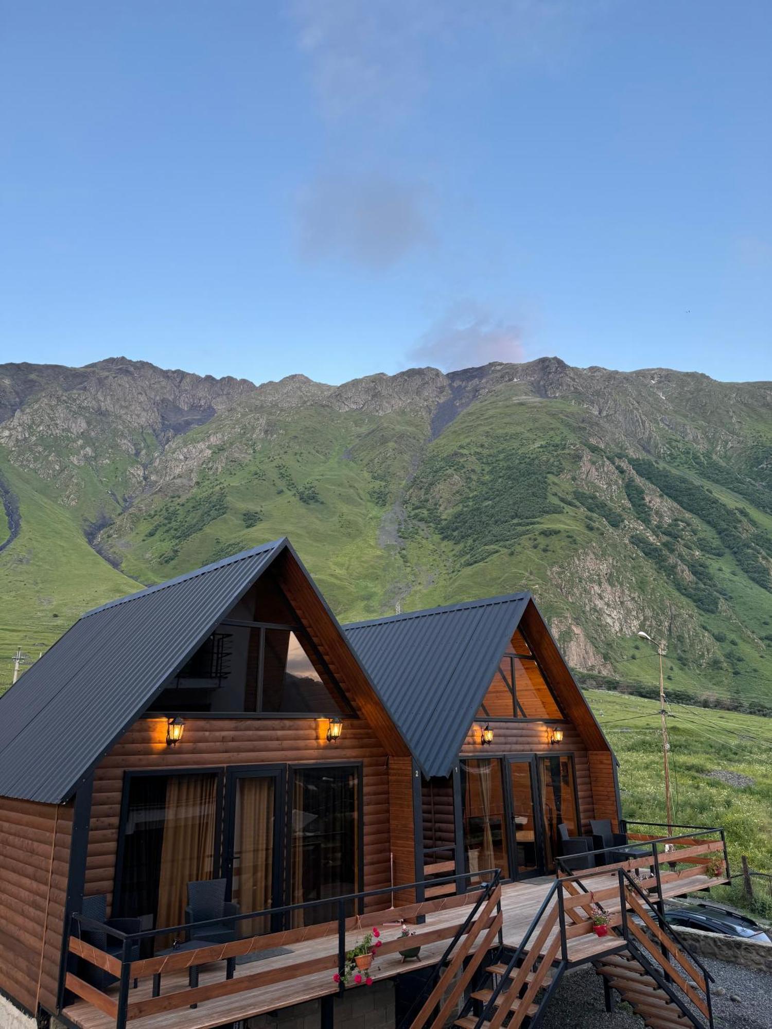 Outdoor Cottages Kazbegi 외부 사진