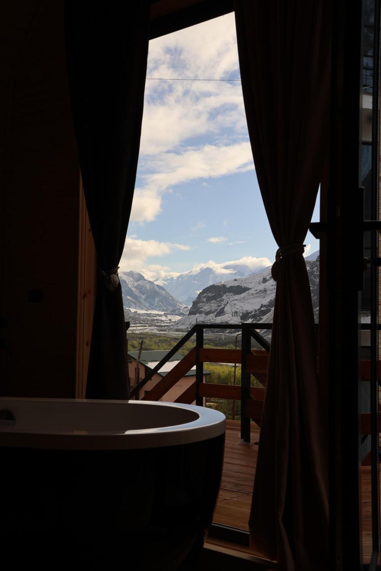 Outdoor Cottages Kazbegi 외부 사진